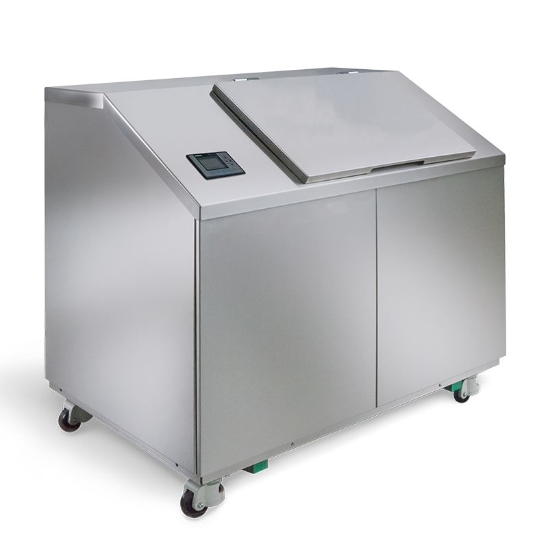 La tecnología de Biodigestor permite descomponer de manera eficiente los residuos de alimentos y transformarlos en un efluente líquido en 24 horas o menos, sin necesidad de triturar ni moler. Te ayudamos a ahorrar tiempo y costos operativos, reduce significativamente tu huella ambiental frente a otros métodos de disposición y facilita el cumplimiento de normativas y regulaciones en materia de residuos orgánicos.